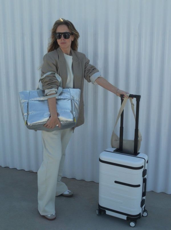 Transit Puffer Tote Silver - Samsara Luggage